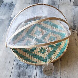 NWT - Bamboo Food Serving Tent Bamboo Food Basket